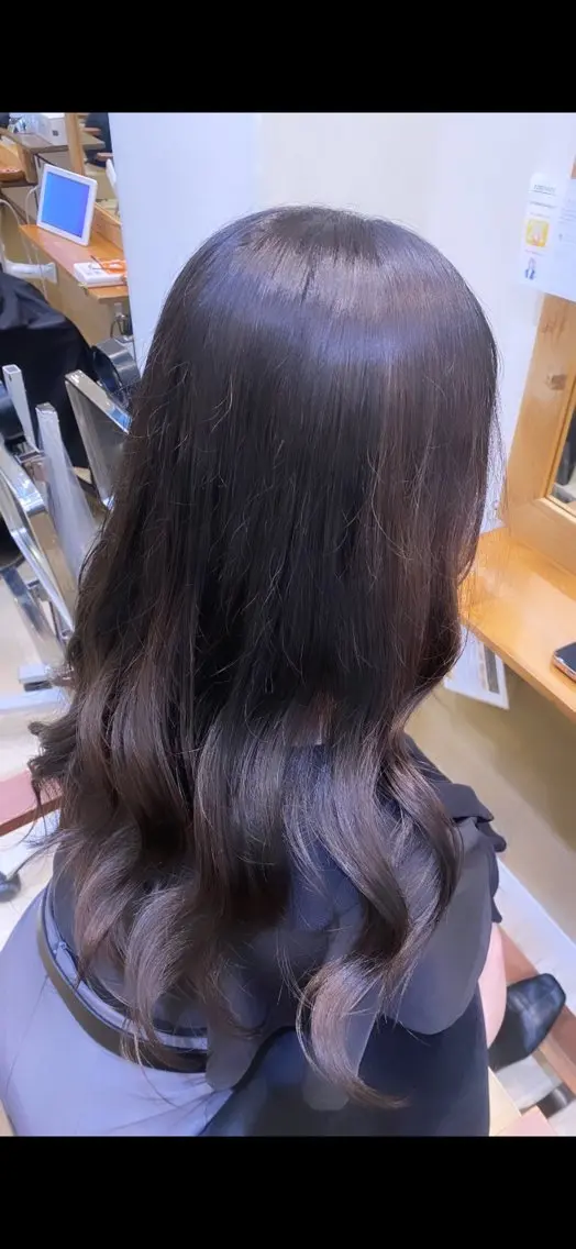 セミロング カラー つや髪♡/透明感 /なな🎀のヘアスタイル