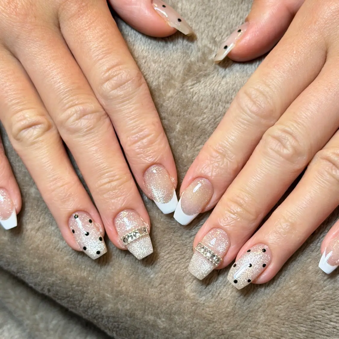 ネイル ハンドネイル フットネイル nailsalon Any'bのネイルデザイン