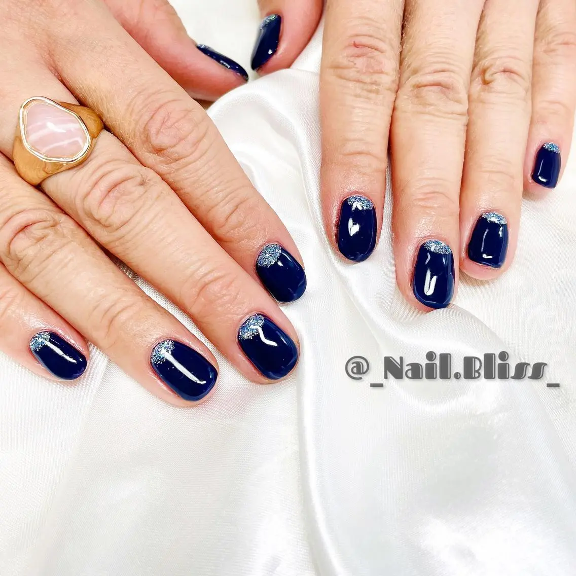 ネイル フレンチネイル ネイビー ハンドネイル NAIL BLISSのネイルデザイン