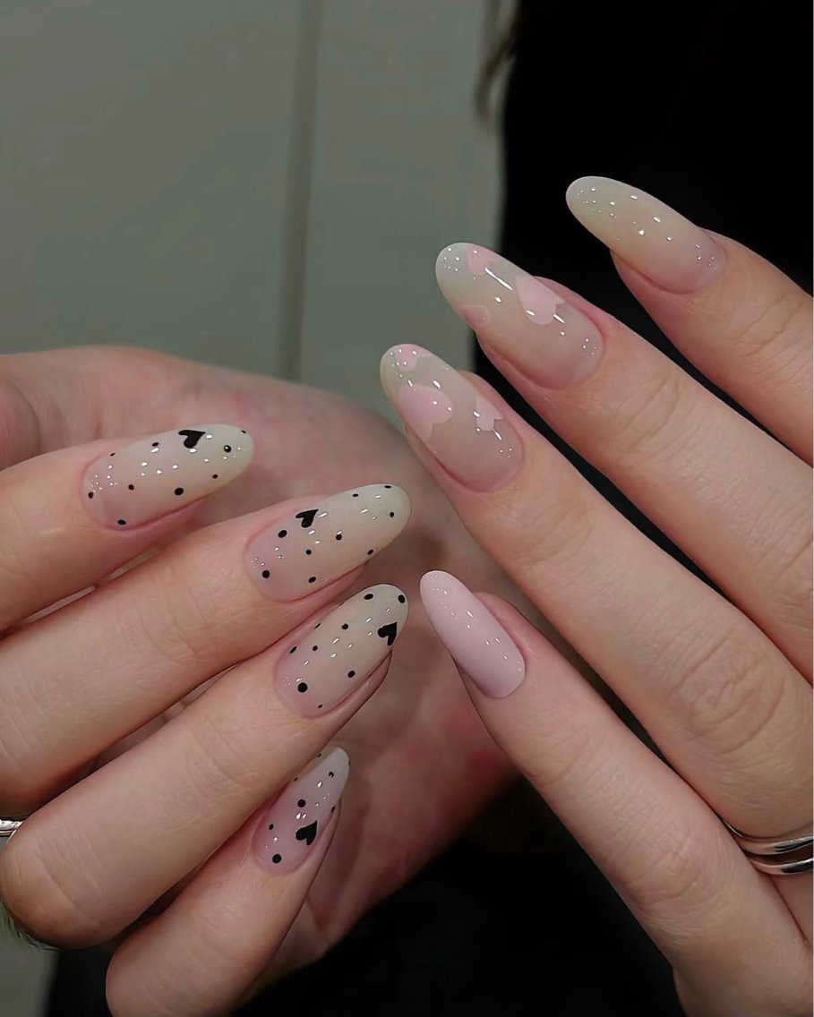 ネイル オーロラネイル 氷ネイル・うるうるネイル 韓国ネイル 水色 夏ネイル ハンドネイル キラキメ 博多nail💅のネイルデザイン