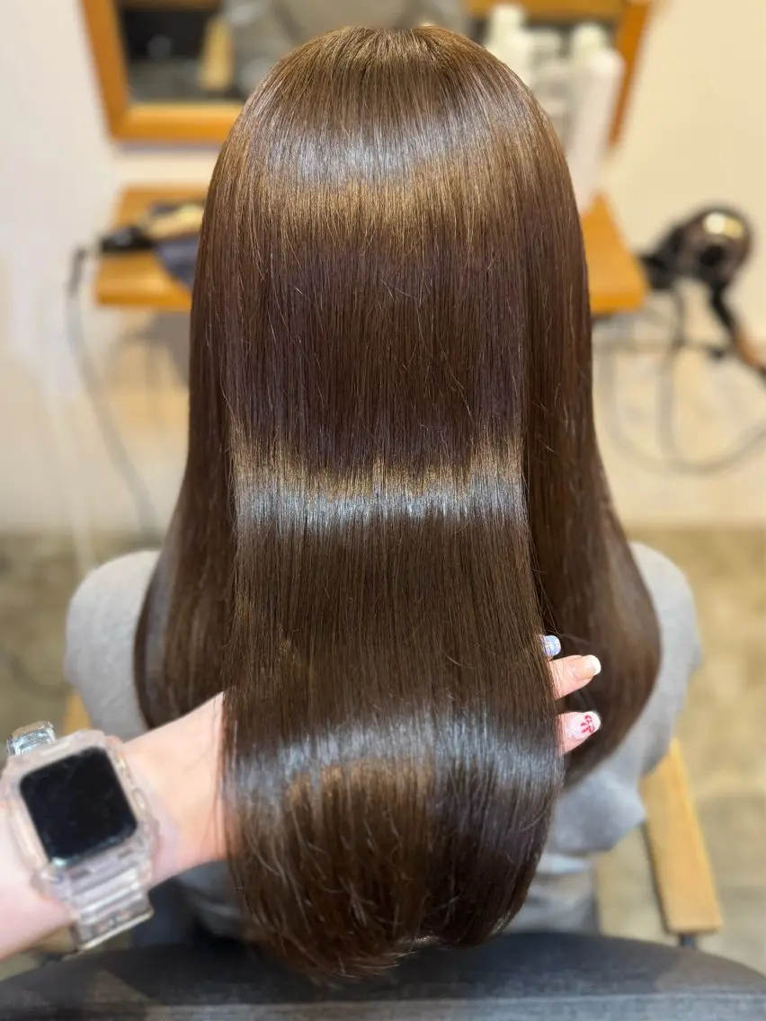 カラー 髪質改善ストレート Airi🪽🫧のヘアスタイル