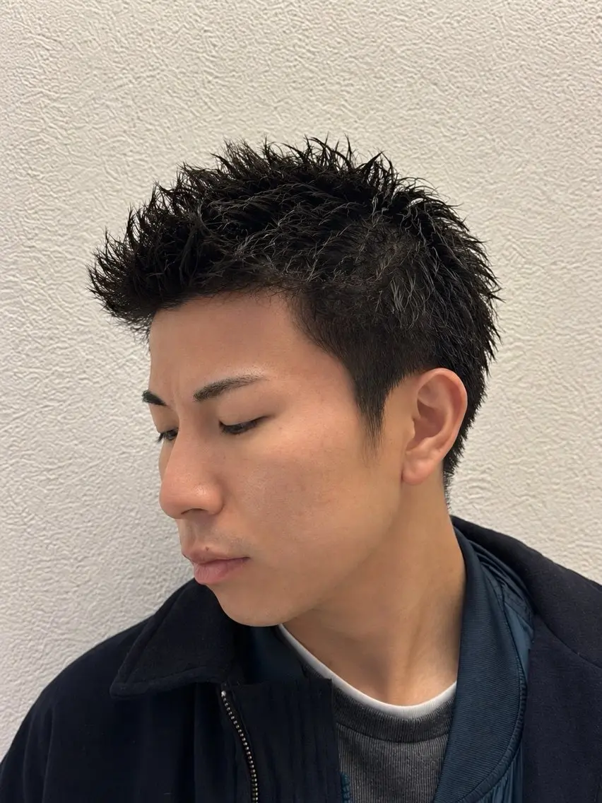 ショート 平井 沖昌のヘアスタイル