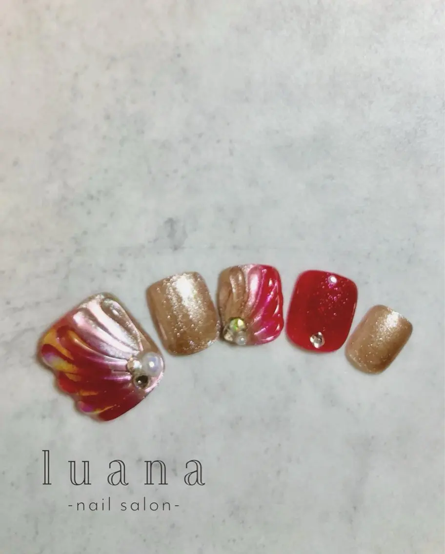 ネイル フットネイル キラキラネイル luana ネイルサロンのネイルデザイン