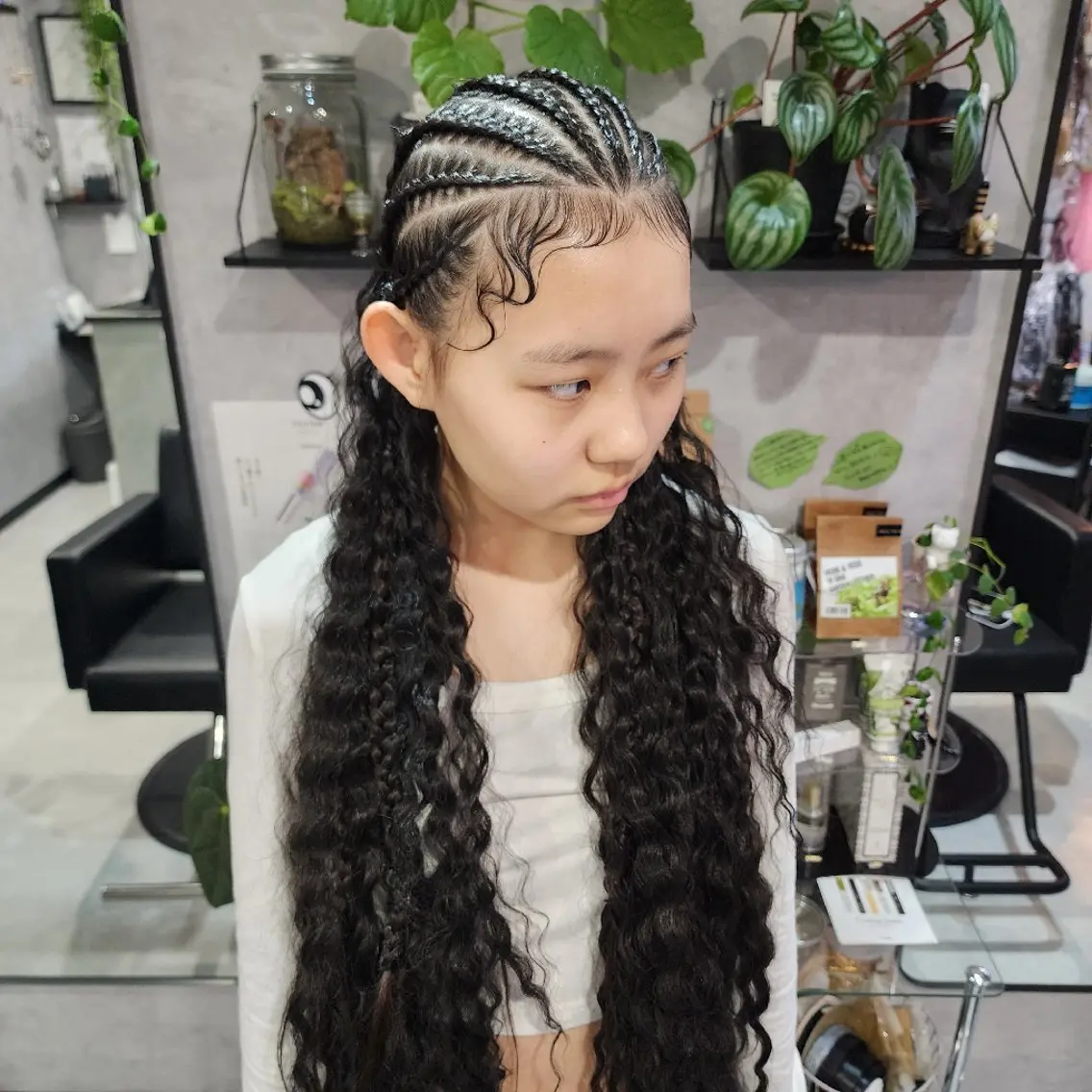 ヘアアレンジ キッズ 成人式 卒業式のヘアスタイル ESTELA... OHARA のヘアスタイル
