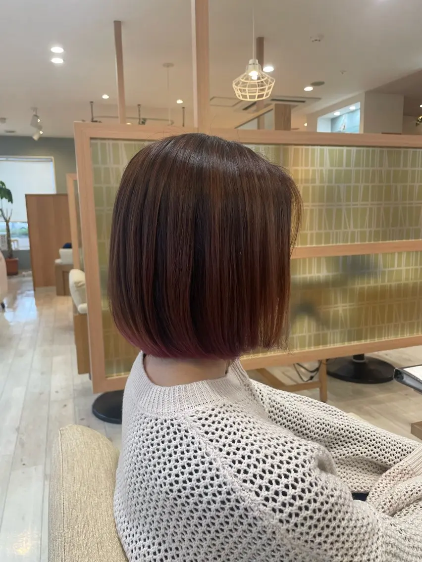 ミディアム ボブ être 加藤 悠花のヘアスタイル