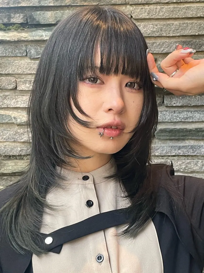 セミロング カラー レイヤーカット 小酒井 智洋のヘアスタイル
