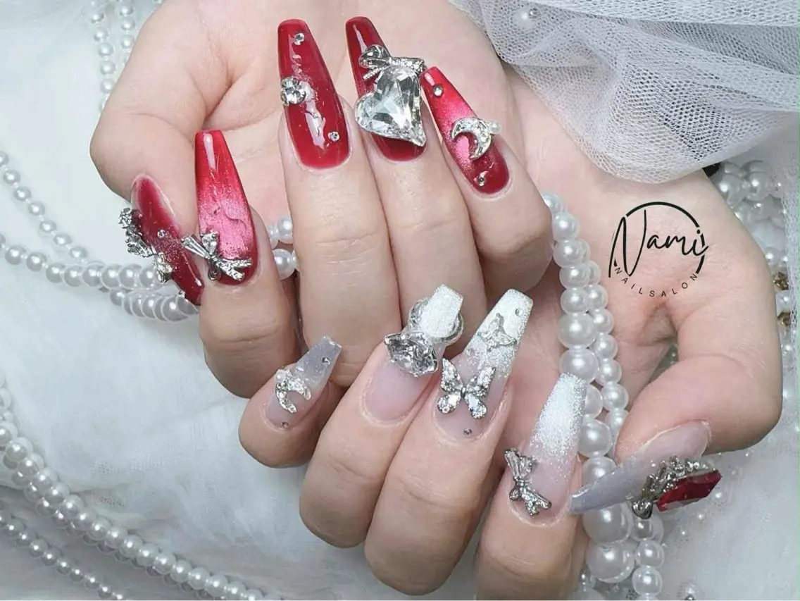 ネイル 長さ出し ガーリー 韓国ネイル ロングネイル 持ち込み ハンドネイル Nami nail salonのネイルデザイン