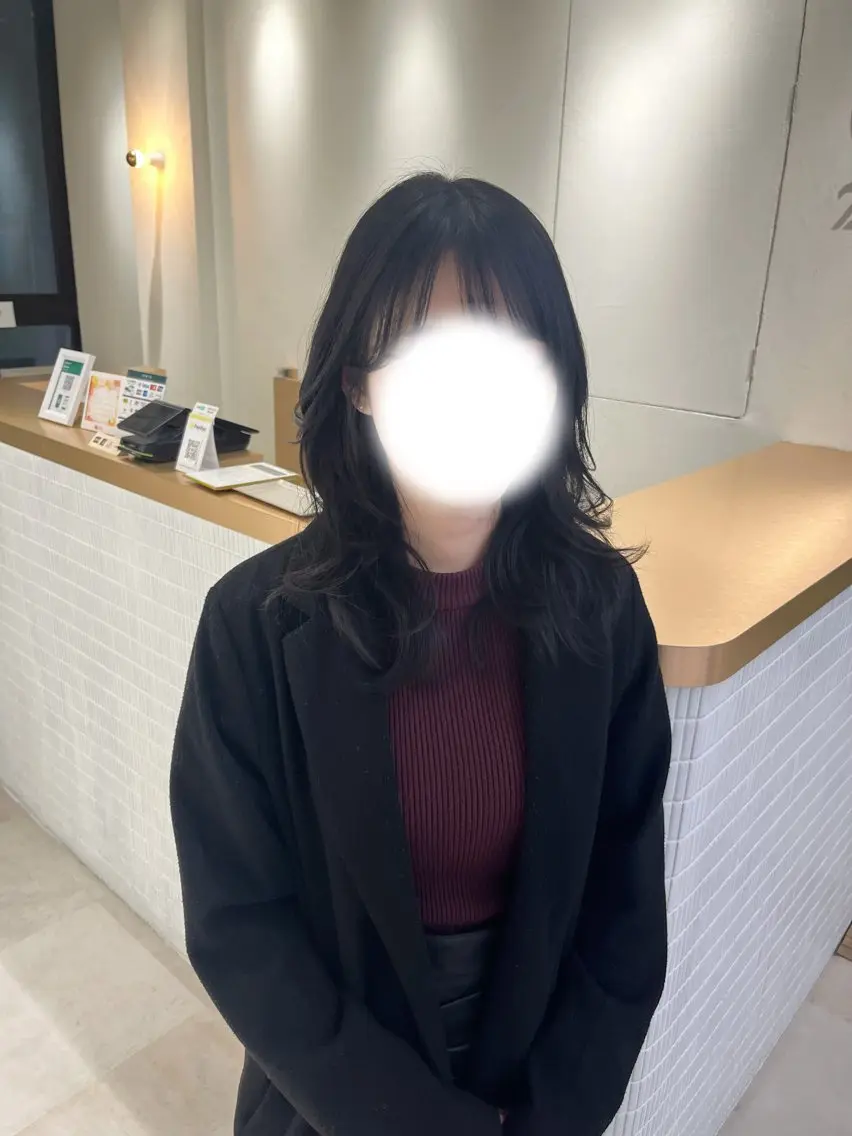 ミディアム レイヤーカット 顔周りカット🍑 Zina難波 Akiのヘアスタイル