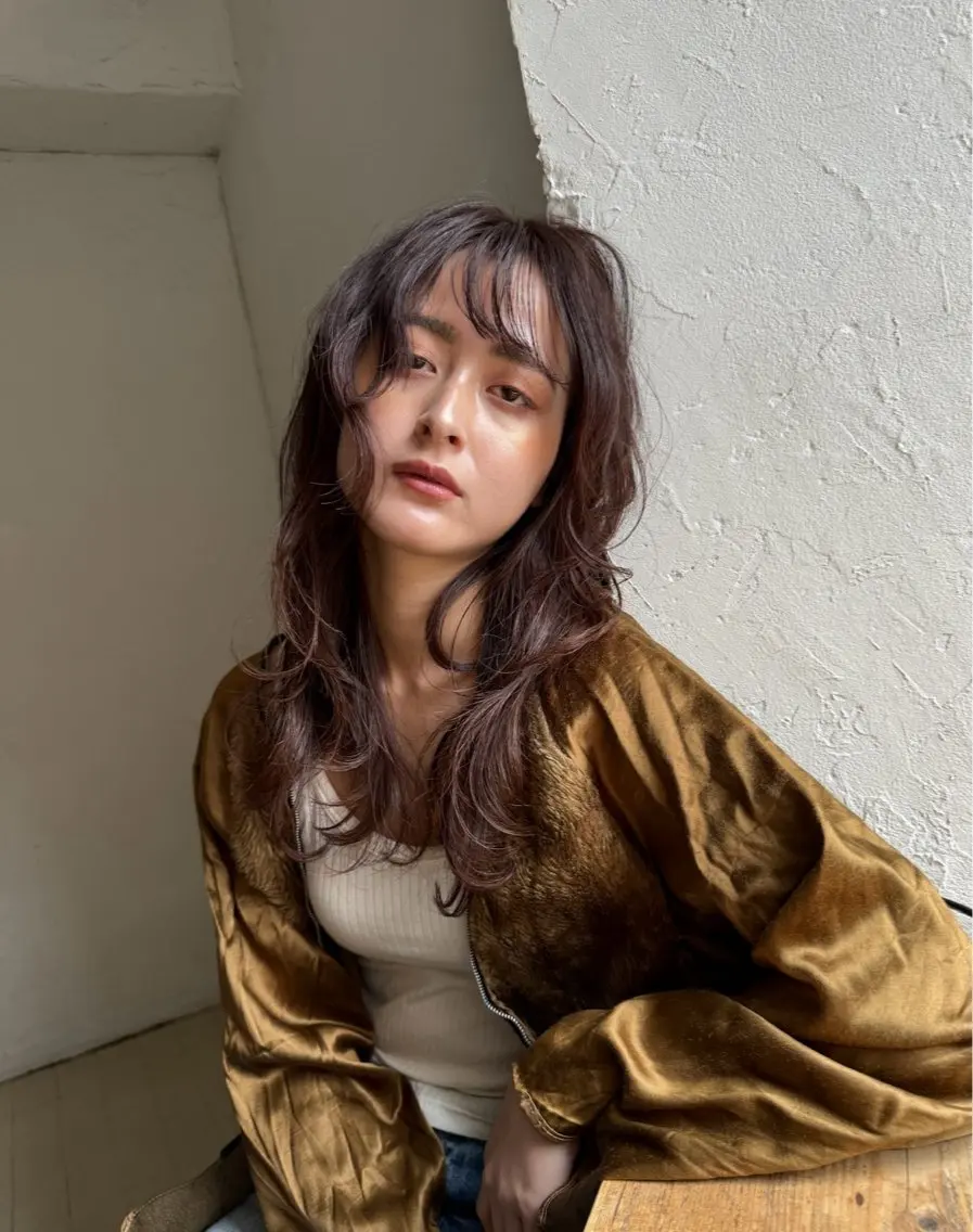 ロング レイヤーカット 佐藤 百葉のヘアスタイル
