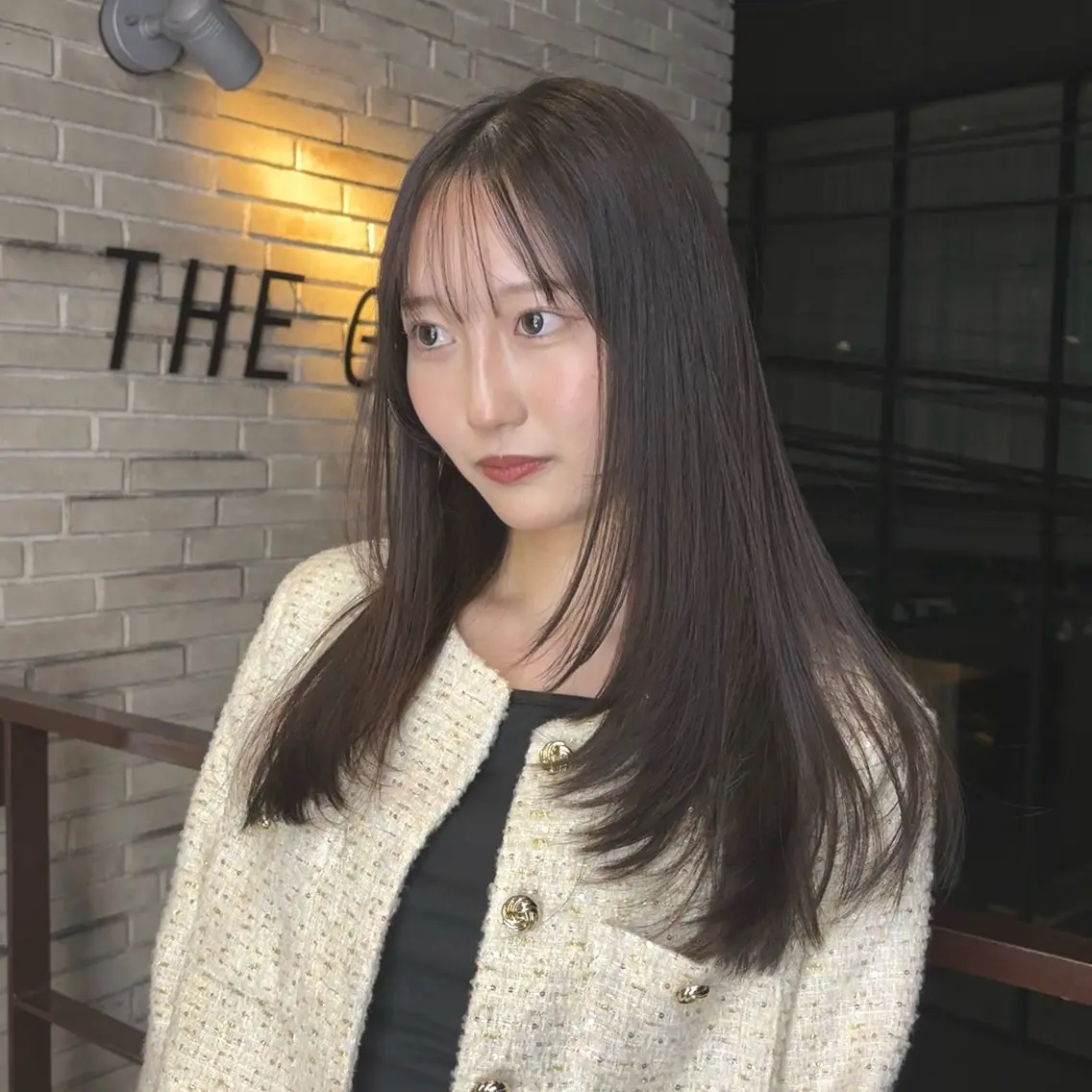 ロング 津上 恵美のヘアスタイル