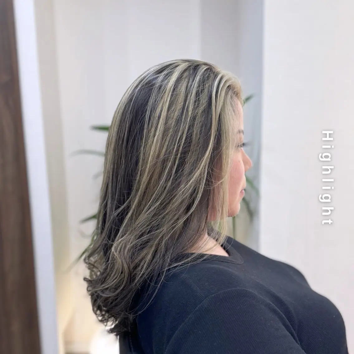 ロング カラー ハイライトカラー ハイライト ヘアカラー トリートメント ヘアセット しんのすけ /モデルさん募集中のヘアスタイル