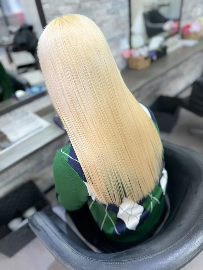 セミロング カラー ハイトーンエクステ 🎩カズキ🎩のヘアスタイル