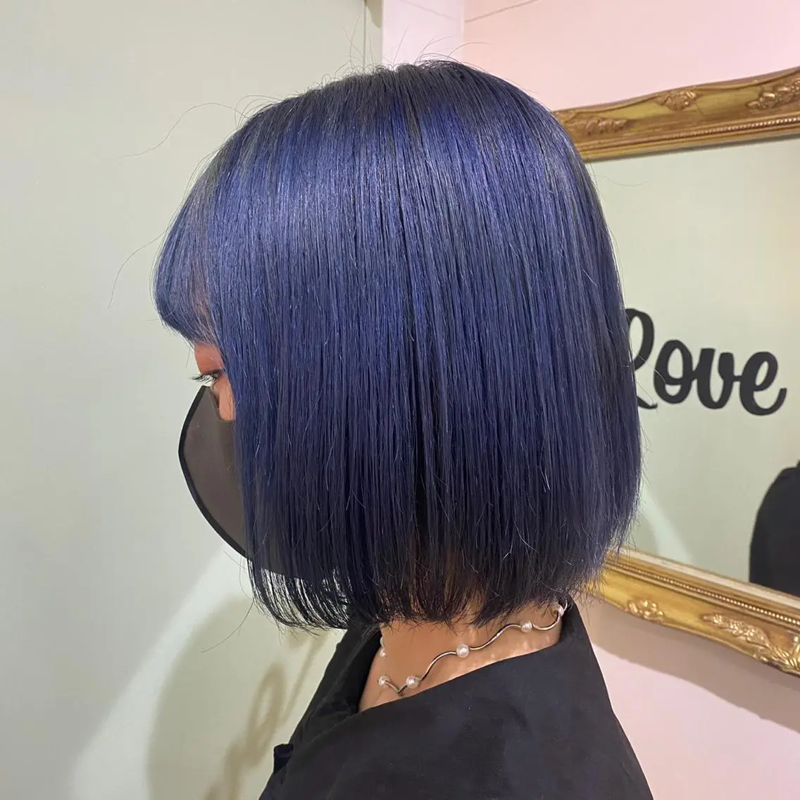 ショート カラー 切りっぱなしボブ ブリーチ ブルーカラー ボブ 髪質改善サロン 梅田/ヨナミネのヘアスタイル