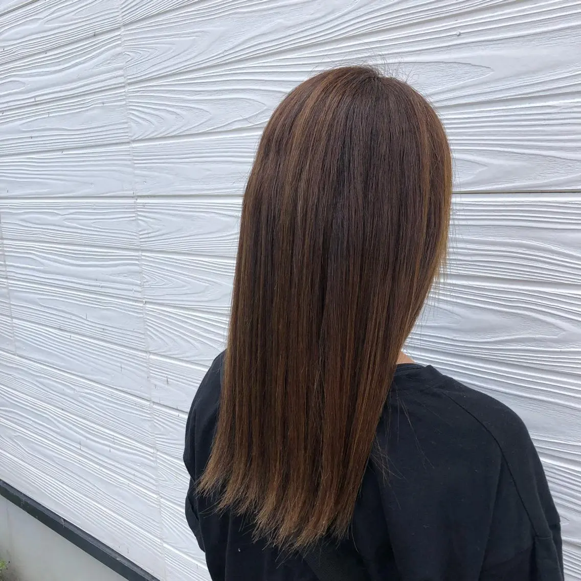 セミロング ヘアカラー 半田 知穂のヘアスタイル