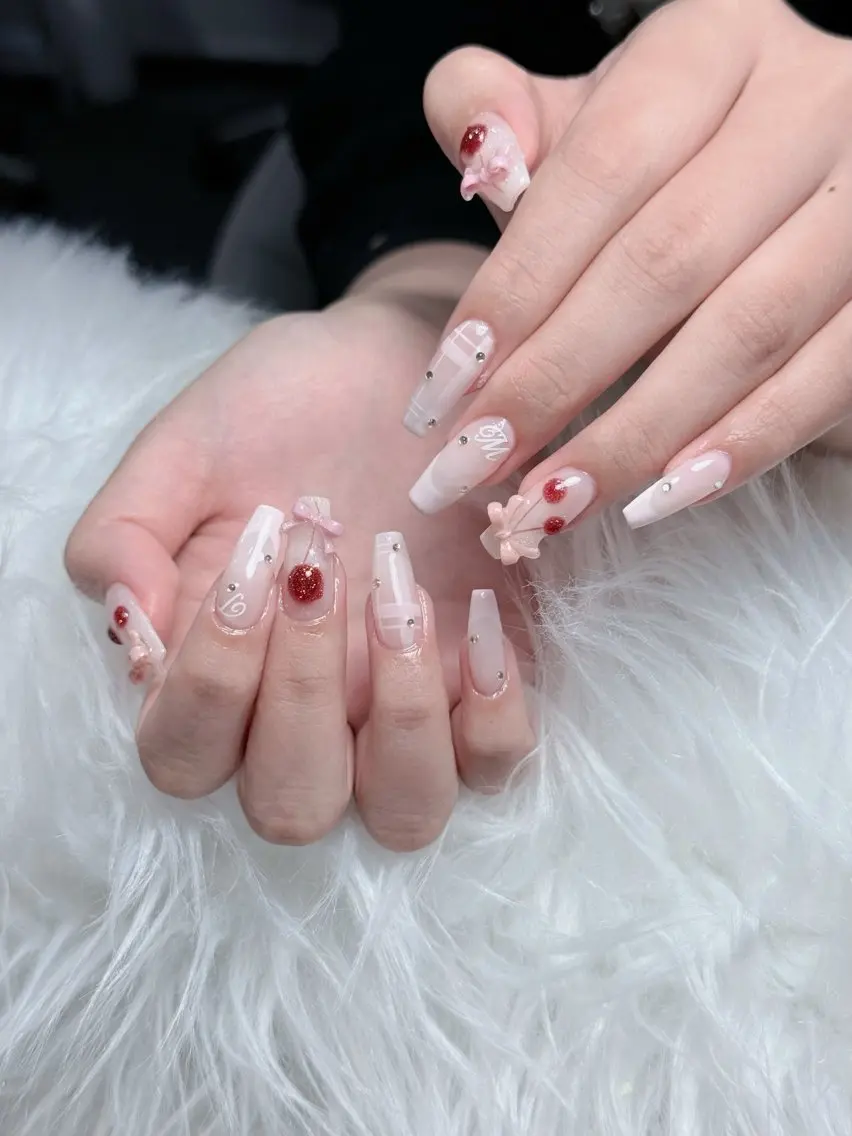 ネイル ボルドー チークネイル 長さ出し フレンチネイル ジェルネイル ハンドネイル VANI Belle Nailのネイルデザイン