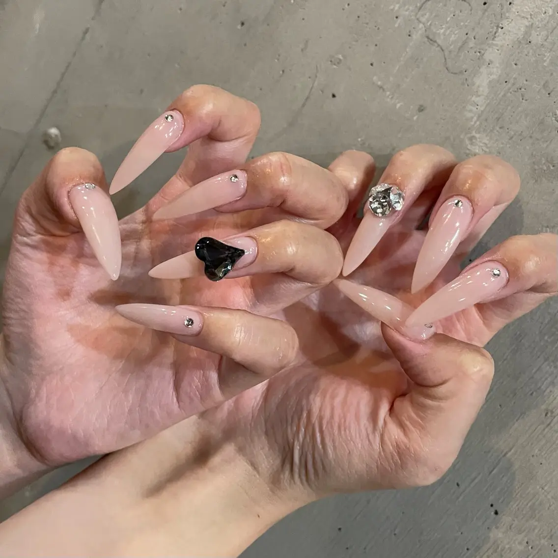 ネイル ワンカラーネイル スカルプネイル ネイルチップ ハンドネイル IROHA NAIL 横山佳那のネイルデザイン