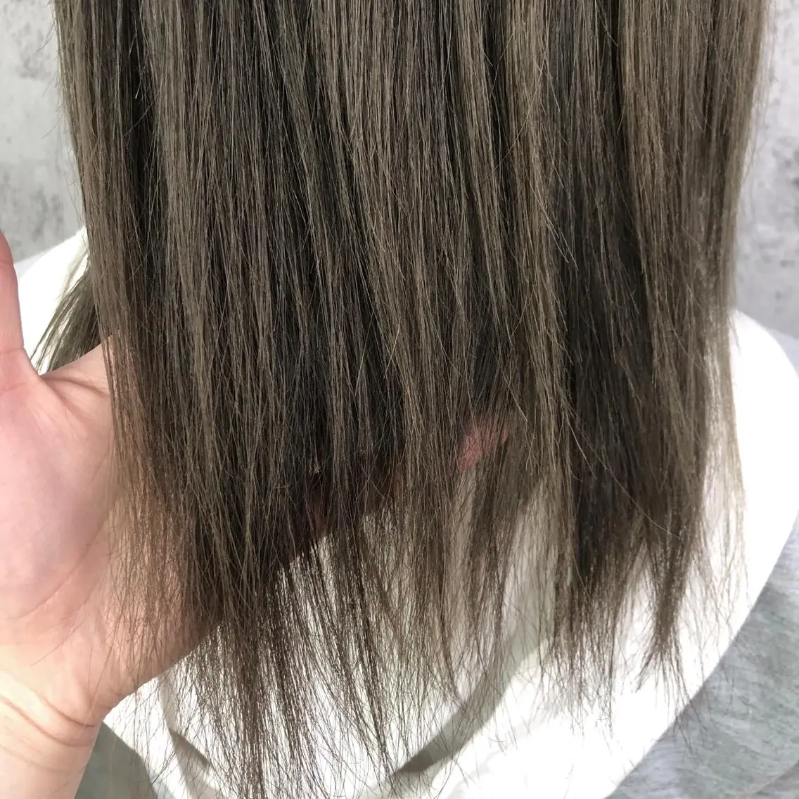 ミディアム カラー ブリーチ ダブルカラー イルミナカラー 小顔レイヤー/ ベージュ🤍Rieのヘアスタイル