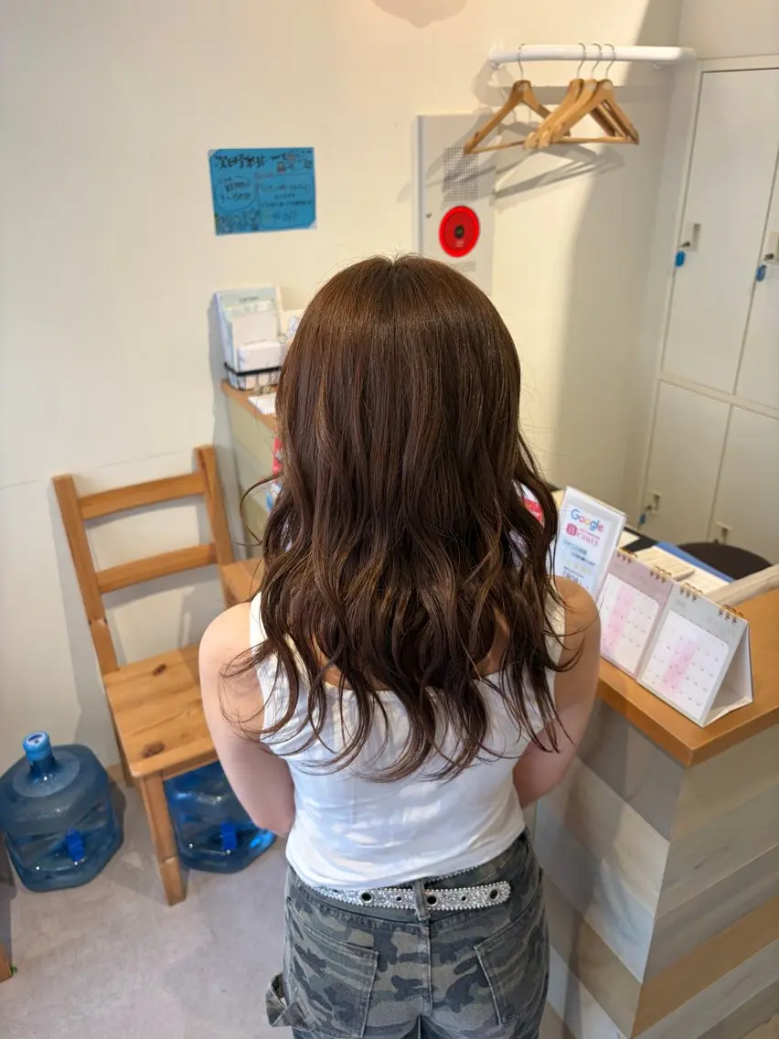 ロング カラー カット ヘアカラー 荒井 茉凜のヘアスタイル