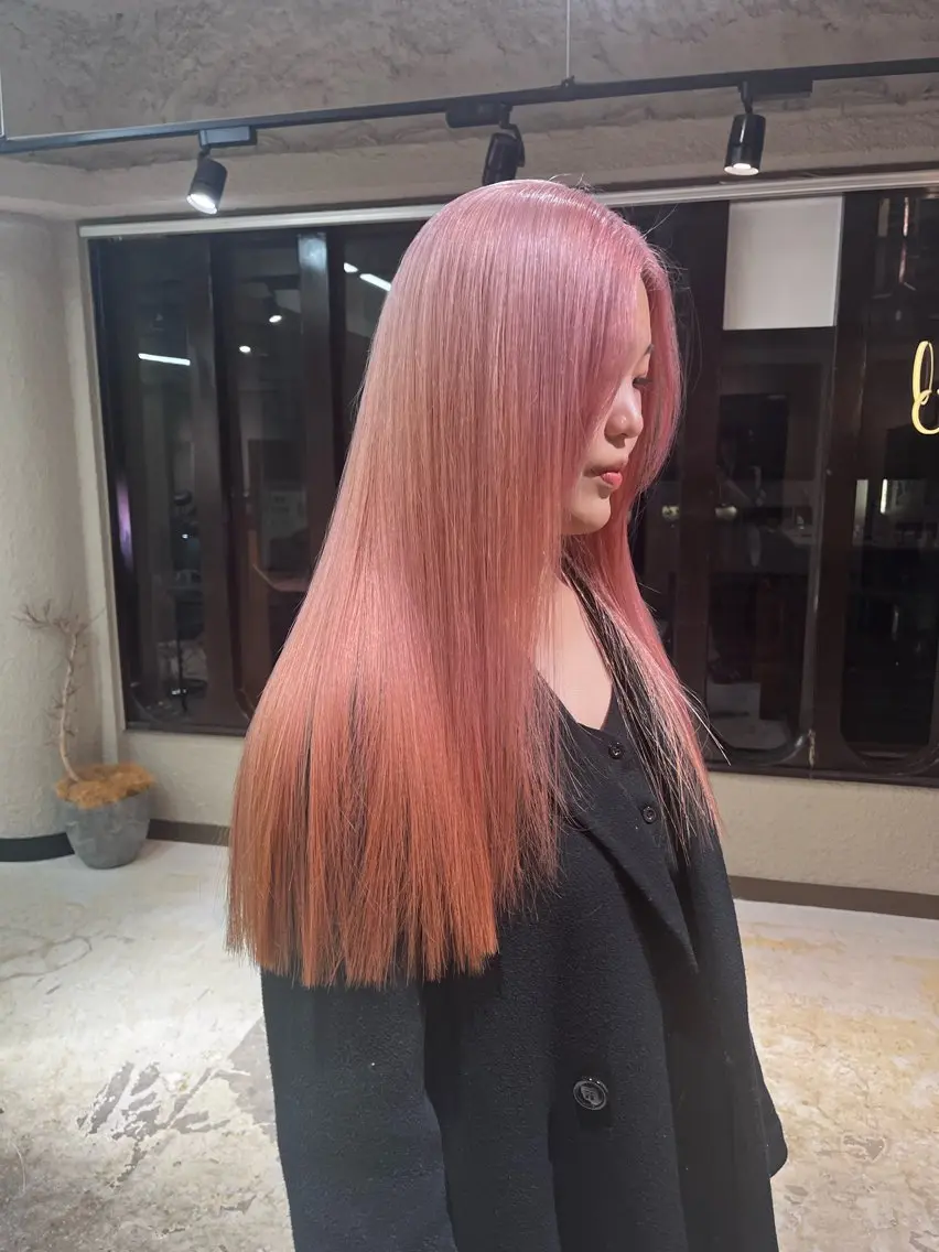 セミロング カット ヘアカラー 💖艶ハイトーン髪質 改善💖ケンシンのヘアスタイル