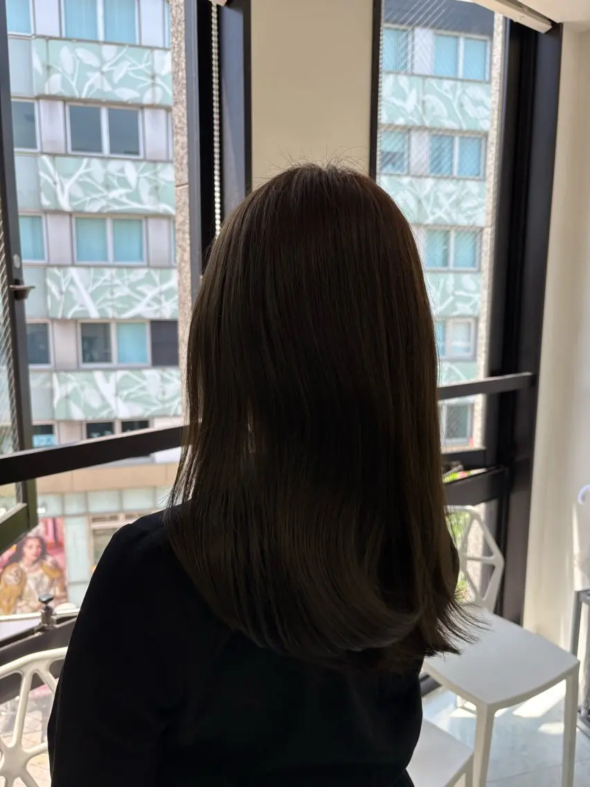 セミロング カラー カット ヘアカラー トリートメント 似合わせヘア🪽 riko🐈‍⬛のヘアスタイル