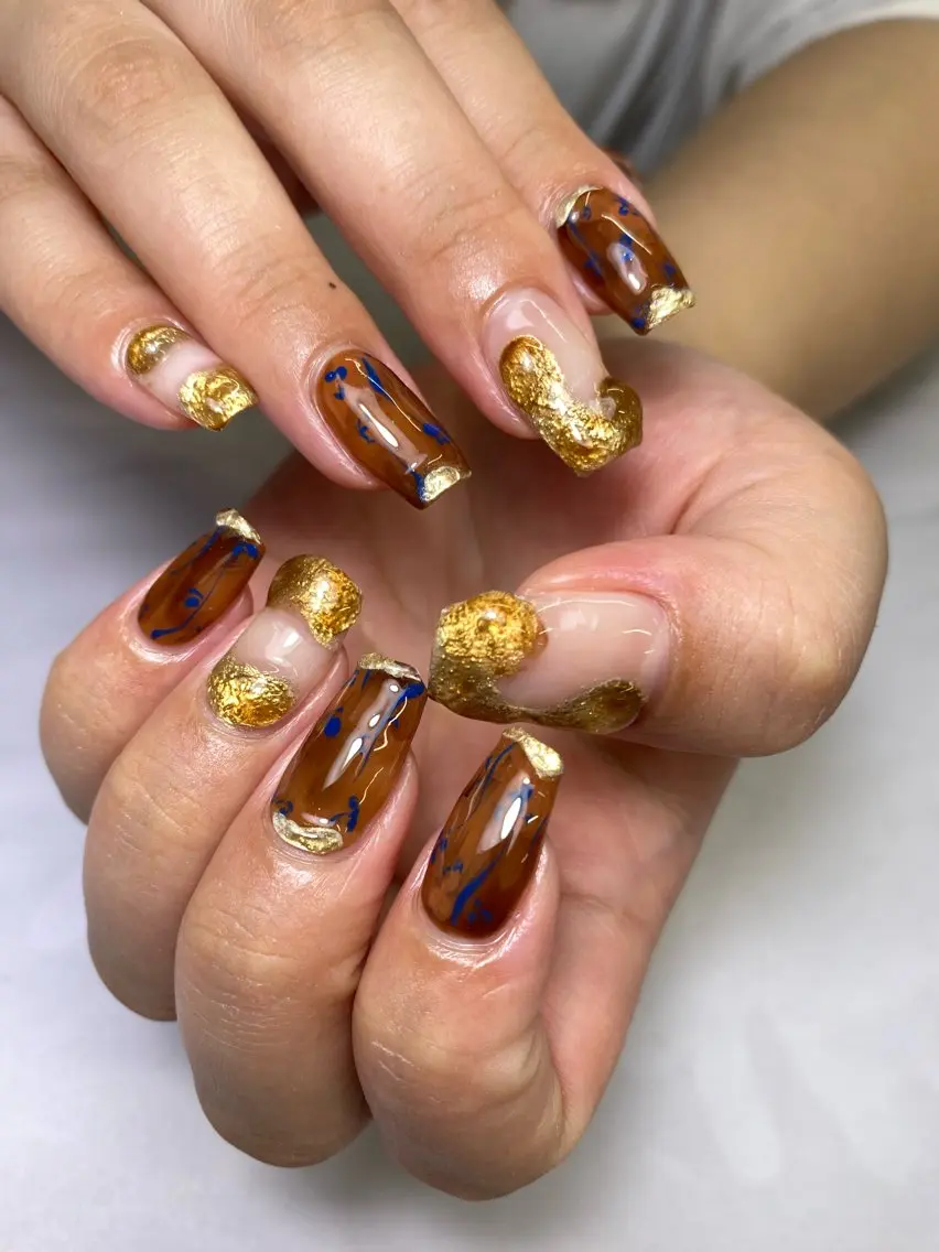 ネイル 成人式 フラッシュネイル フレンチネイル ガーリー キラキラネイル ハンドネイル 草加ニュアンスネイル 🌚hersのネイルデザイン
