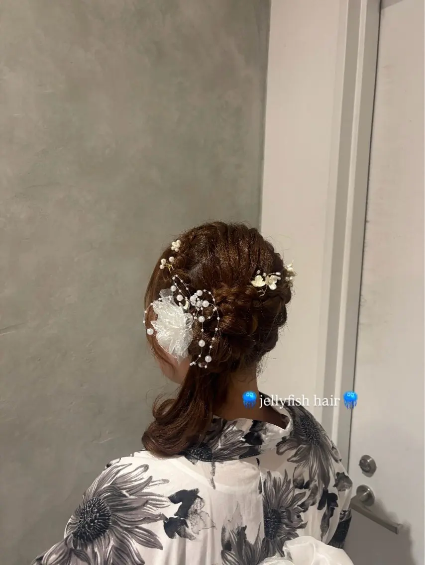 セミロング ヘアアレンジ 🍒みしろ ほたる🍒のヘアスタイル