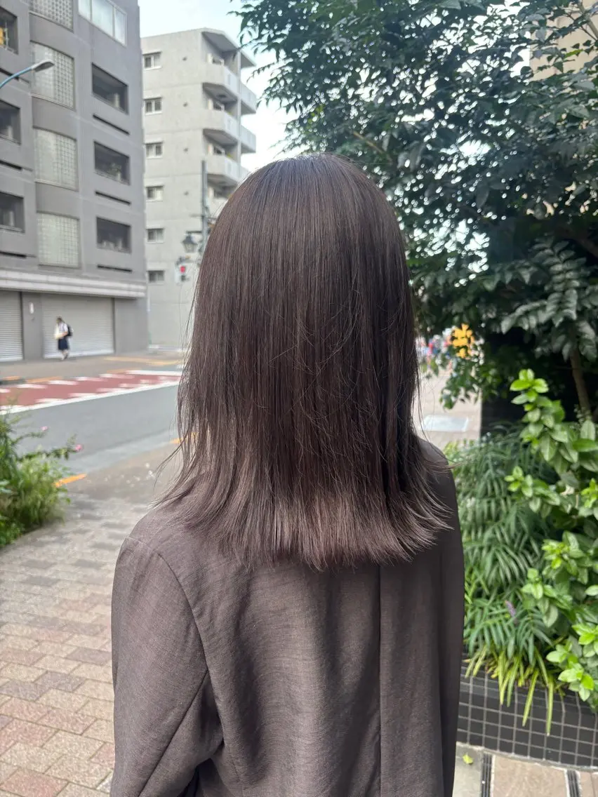 ミディアム ヘアカラー 🍒透明感×艶カラー 🍒こなんのヘアスタイル