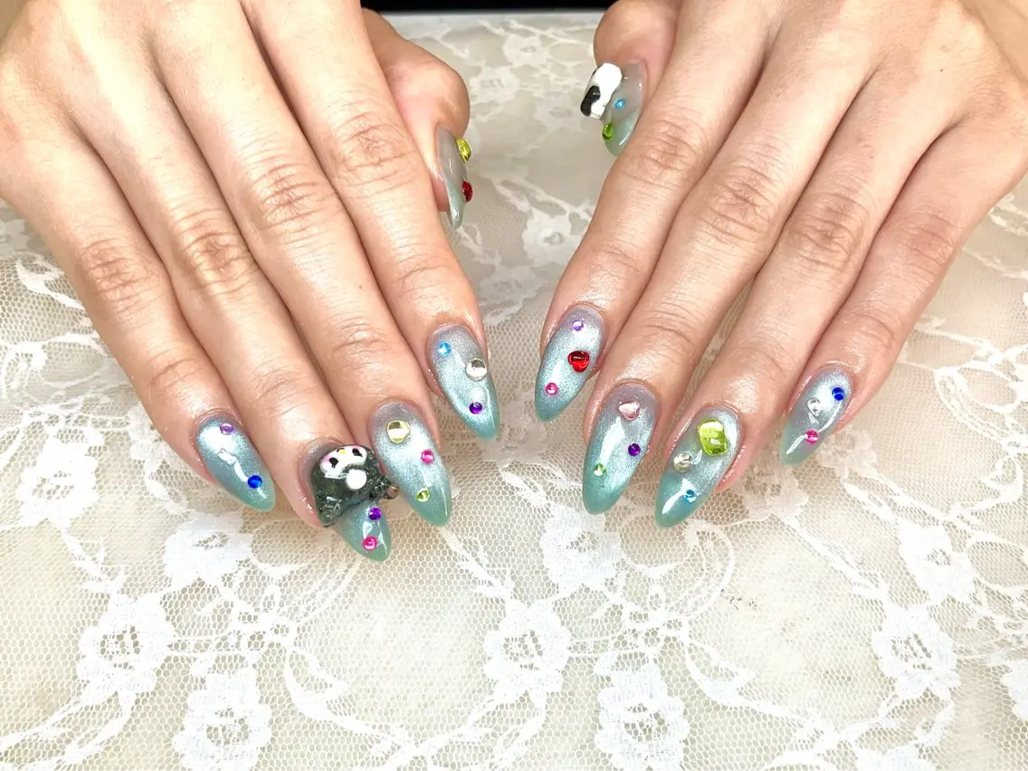 ネイル 水色 ストーンネイル ワンホンネイル ハンドネイル ハンドケア 心斎橋Salon Epokkuのネイルデザイン