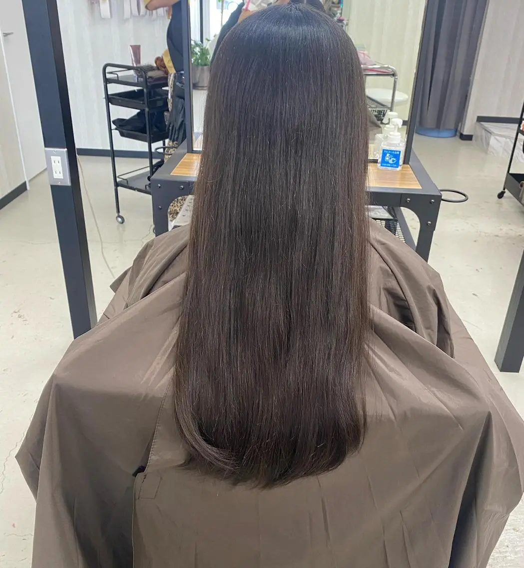 ロング カラー レイヤーカット UNDER vr 【アンダーバー】のヘアスタイル
