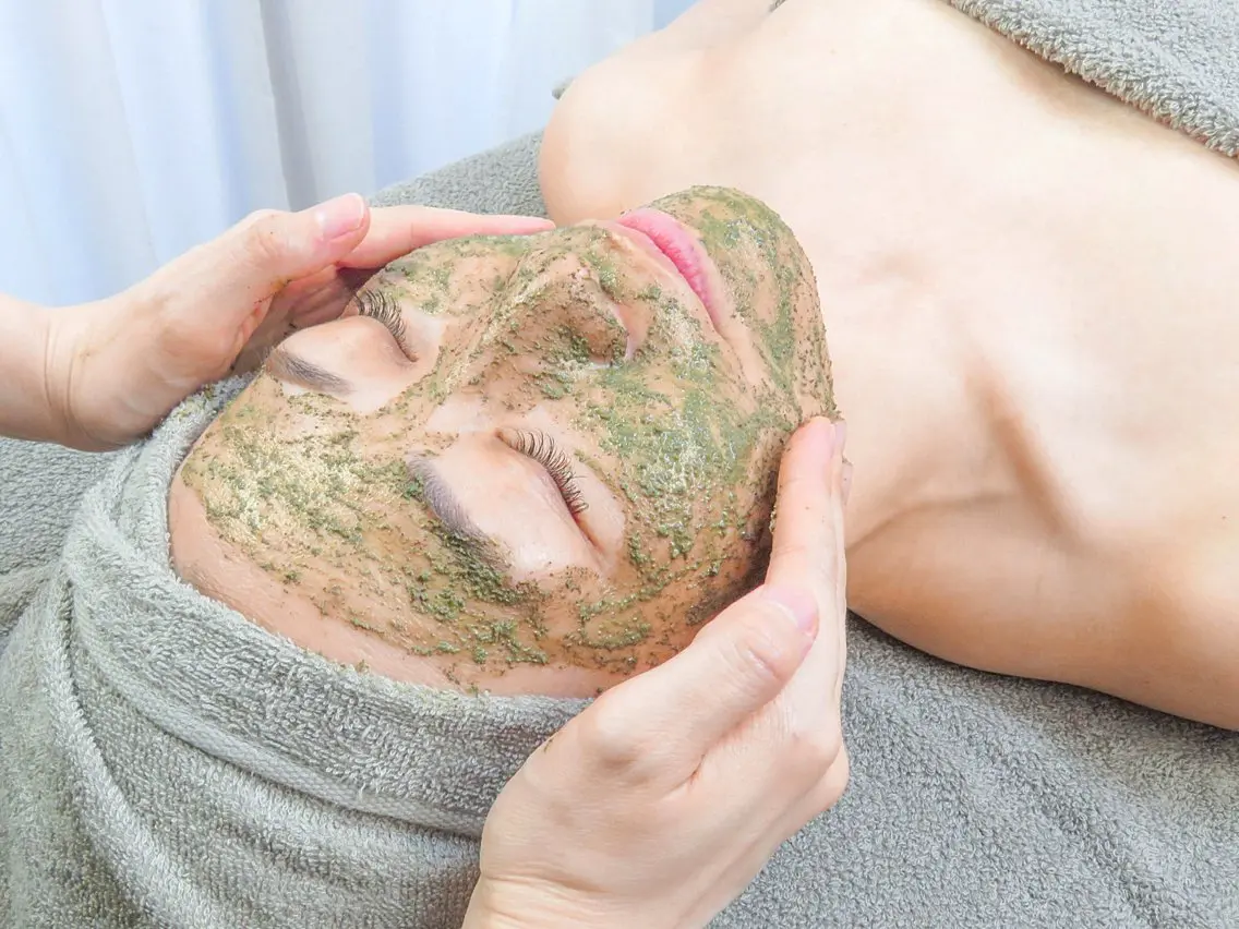【くすみ・しみ肌改善✨】剥けないハーブピーリング🌿ハーブピーリング+NMNパウダー付きの写真