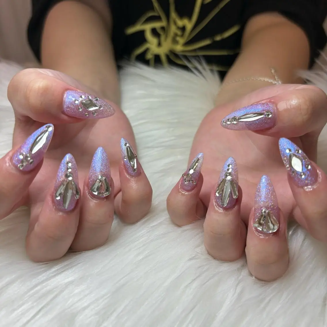 ネイル Azusa🩵 ネイル💅🏻南森町のネイルデザイン