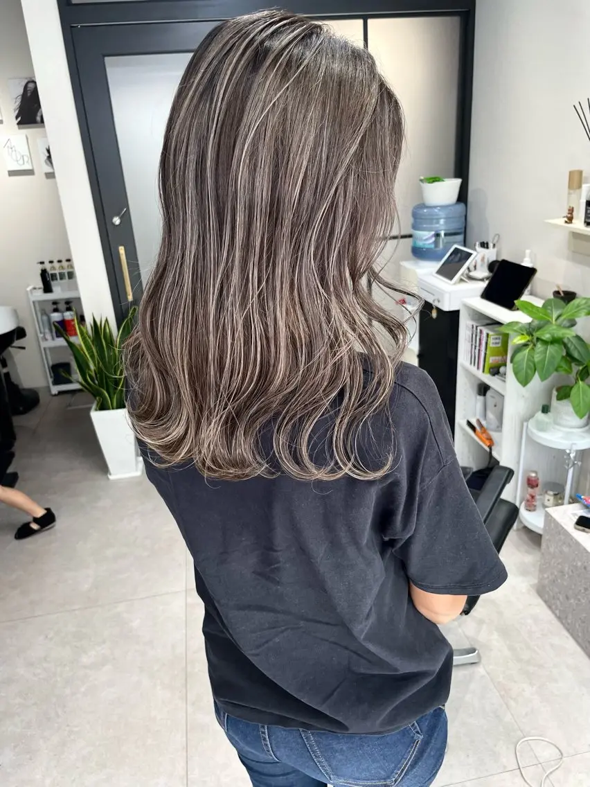 セミロング カラー カット ヘアカラー 髪質改善will hairdesignのヘアスタイル