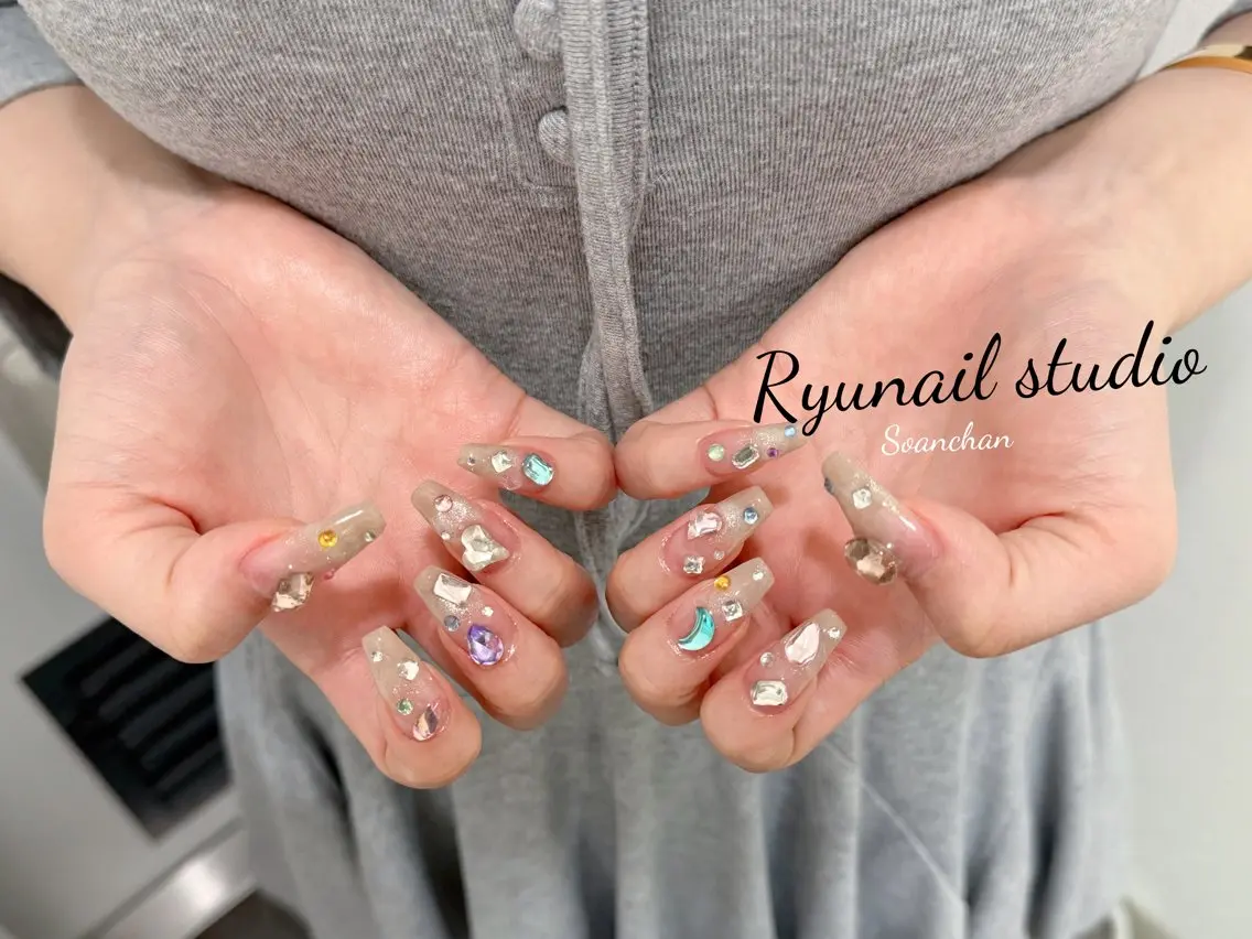 ネイル アートネイル ジェルネイル マグネットネイル ニュアンスネイル シンプルネイル ハンドネイル Ryu Nail NekoChanのネイルデザイン
