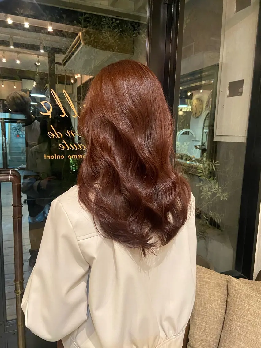 ロング カラー ブリーチ ボルドーカラー ブリーチなしカラー レッドカラー ダメージレス美容師 🌱水島侑理のヘアスタイル