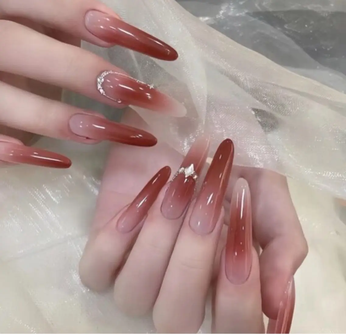 ネイル ハンドネイル UMI ネイルサロン新宿🎀のネイルデザイン