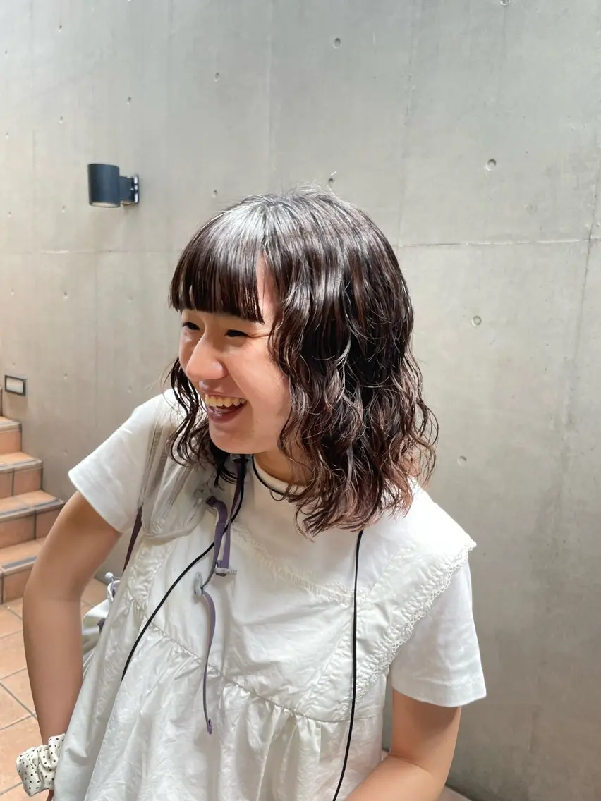 ミディアム ミディアムパーマ ボブ 伸ばしかけ パーマ レイヤー/縮毛矯正 🪄chihiroのヘアスタイル