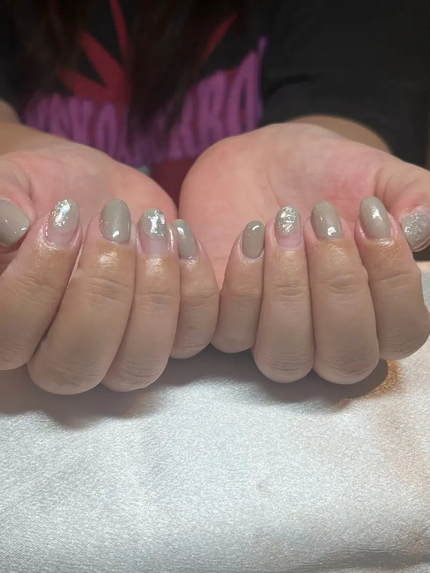 ネイル ニュアンスネイル 矢伏 萌菜のネイルデザイン