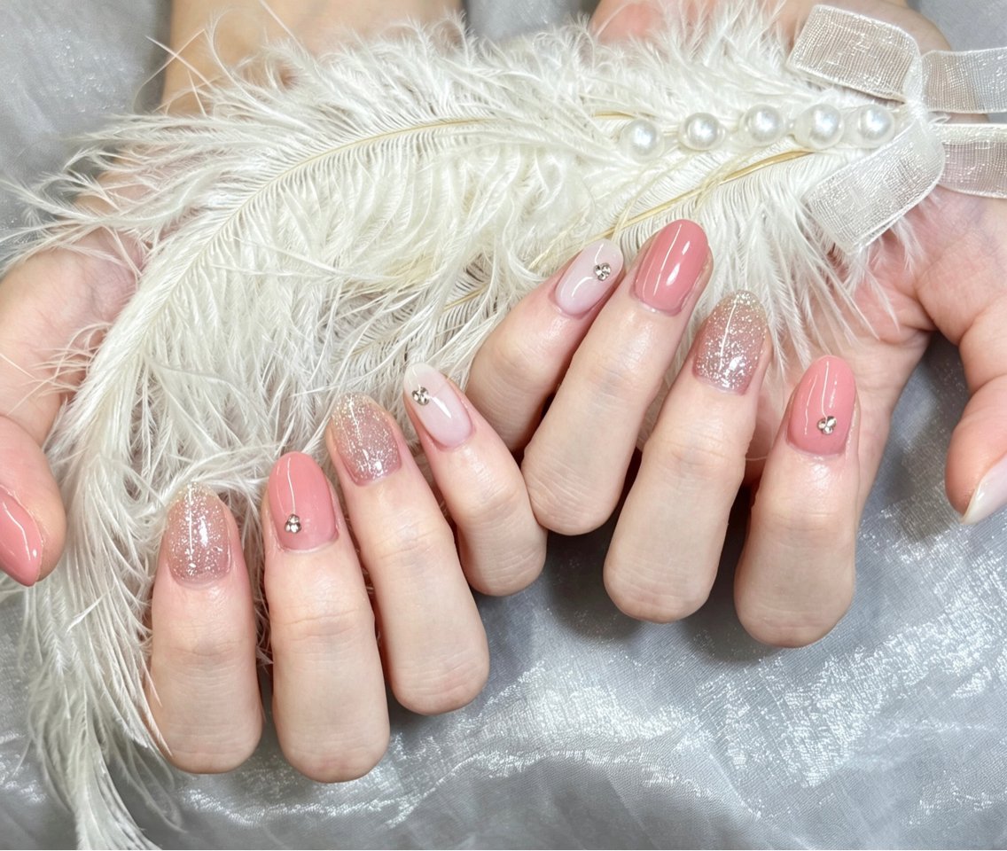 ネイル ハンドネイル Glow Minamiのネイルデザイン
