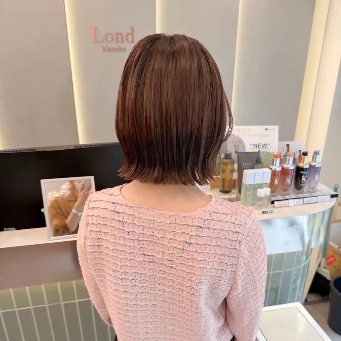 ミディアム ヘアカラー トリートメント 矯正/艶髪/レイヤー /ボブ/桒山航季のヘアスタイル