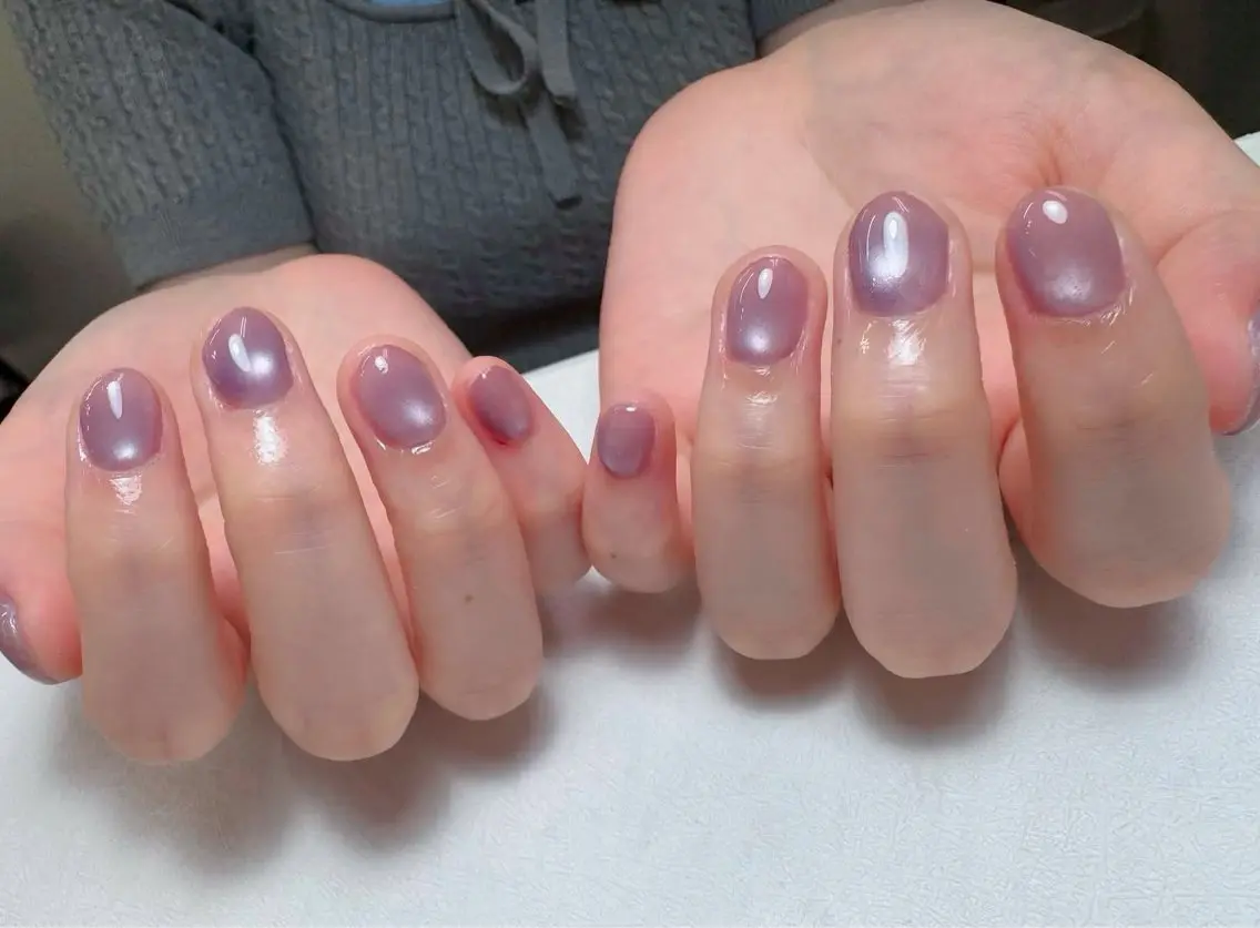 ネイル チークネイル フレンチネイル ジェルネイル ラメ(グリッター) ラメグラデーション MEO NAIL 中野 研修ネイリストのネイルデザイン