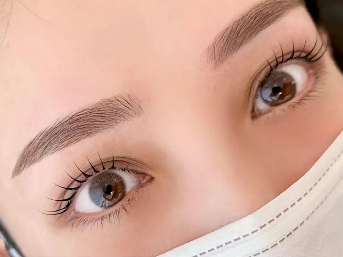 【ミニモ学割U24】眉毛WAXスタイリング(カット、保湿)間引き+500円の写真