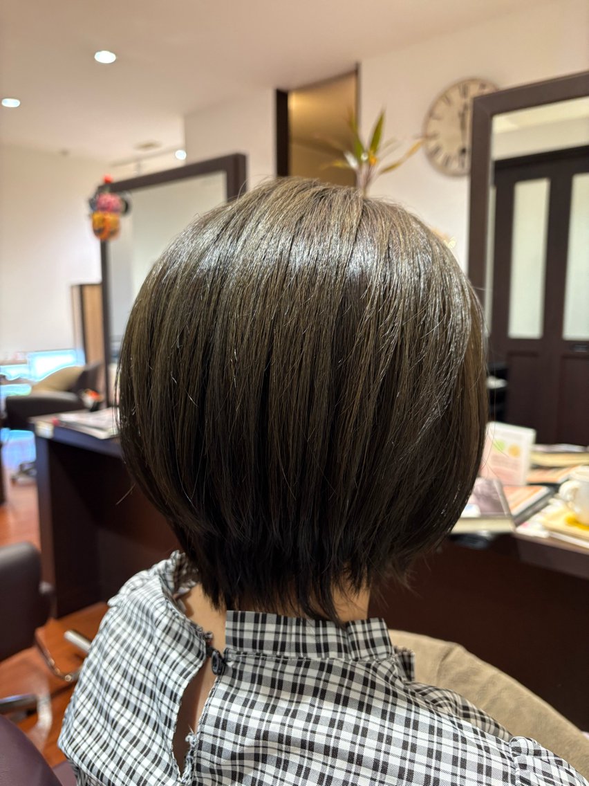 ショート ヘアカラー トリートメント 💜堀 有紀💜のヘアスタイル