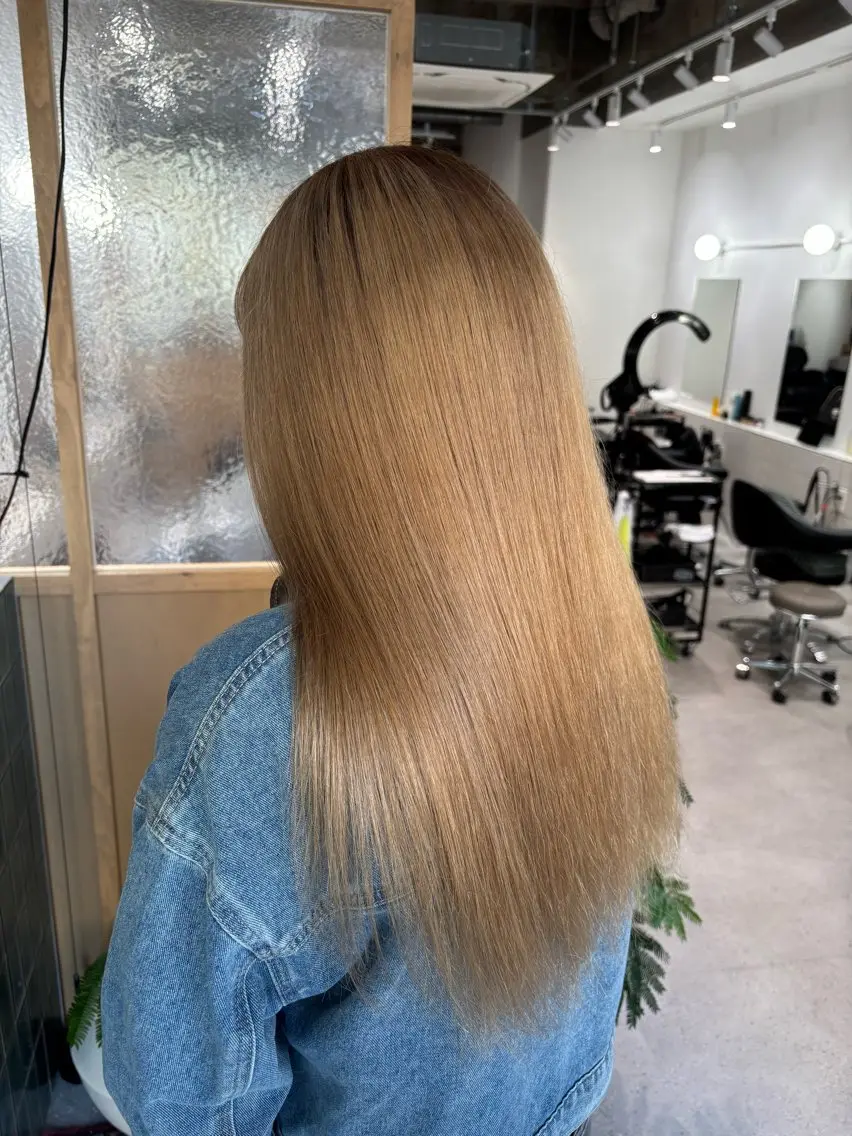 ロング カラー ブリーチ オレンジ カット miku カラー/ヘッドスパのヘアスタイル