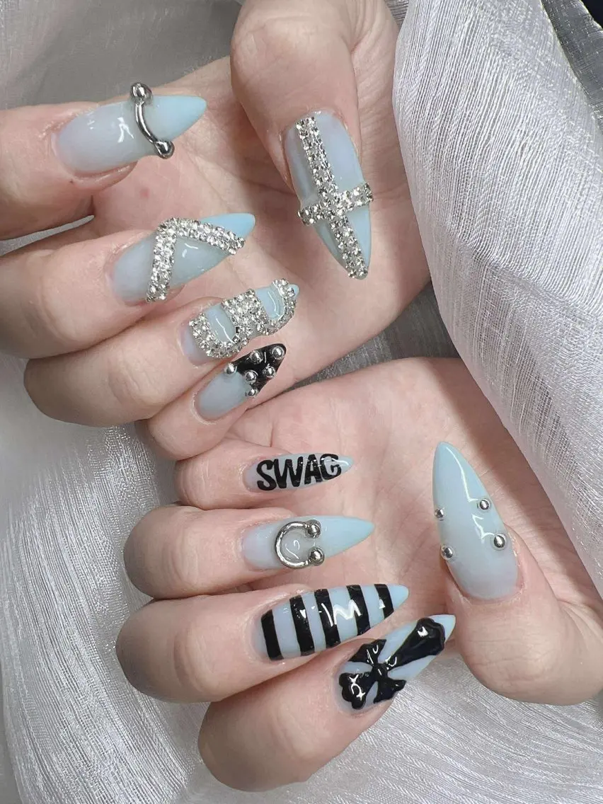 ネイル 長さ出し グラデーション 卒業式 キラキラネイル マグネットネイル ハンドネイル Lee Nailsのネイルデザイン