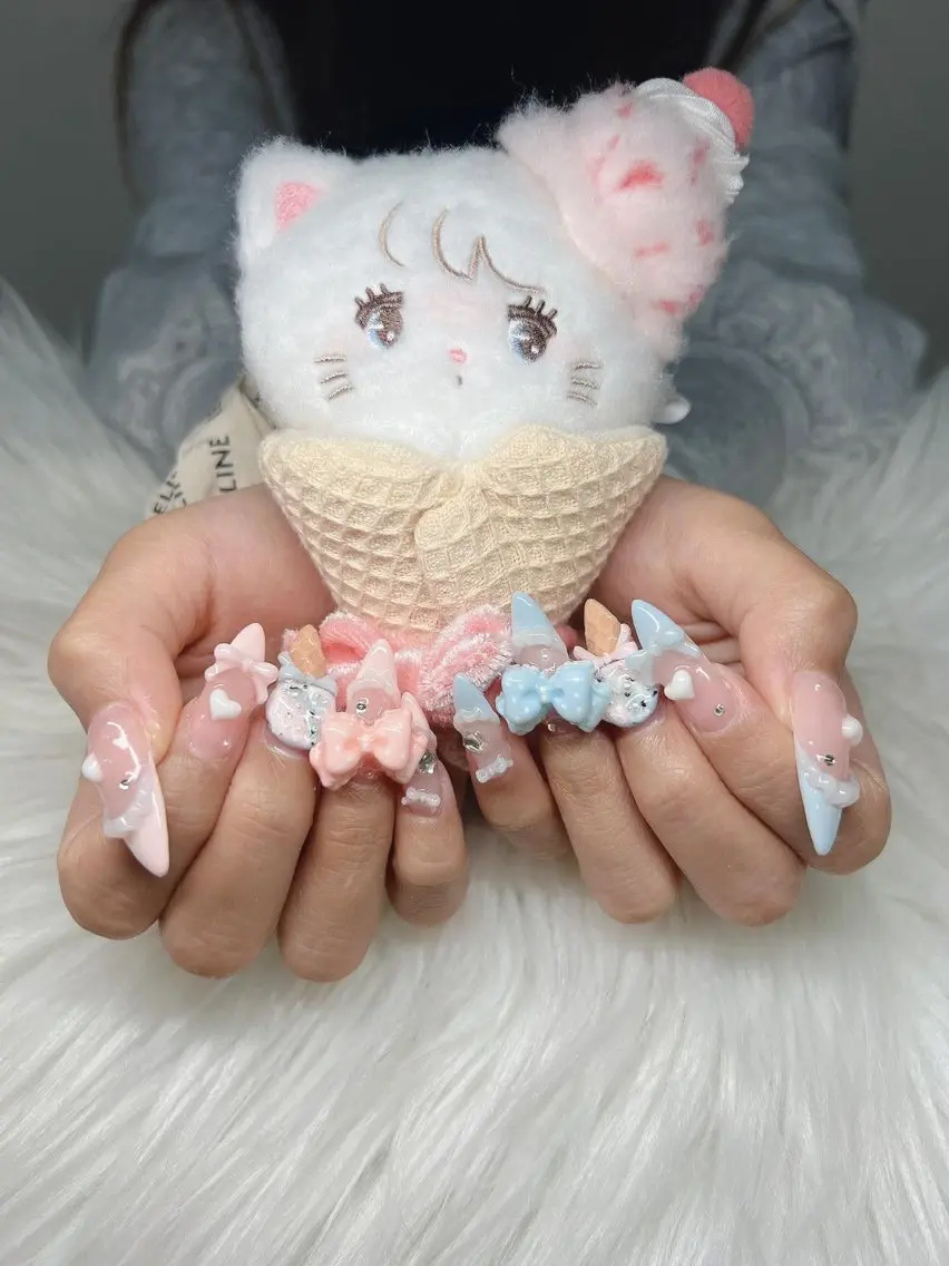 ネイル 長さ出し グラデーション 卒業式 キラキラネイル マグネットネイル ハンドネイル Lee Nailsのネイルデザイン