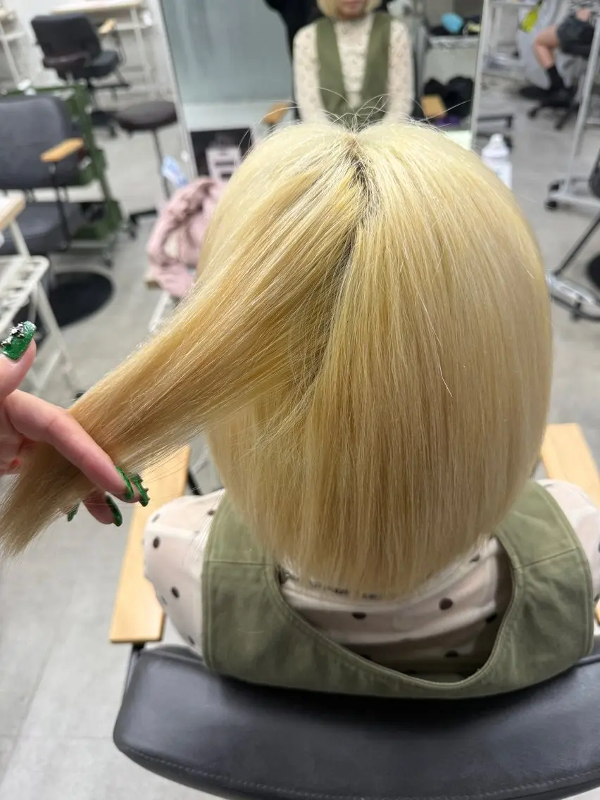 ショート ハイトーン/レイヤー ARISA🐺⚡️のヘアスタイル