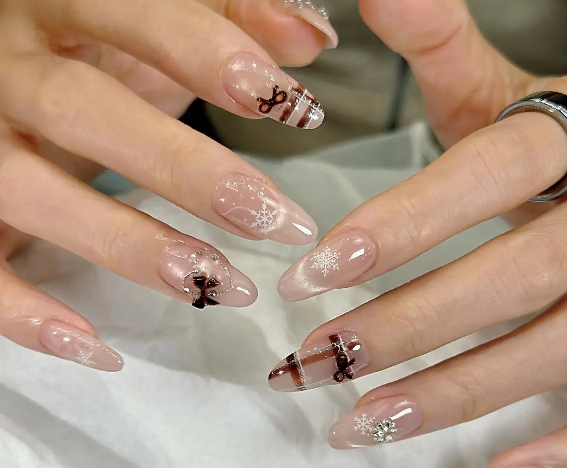 ネイル ハンドネイル 🎀 NaNa_nailのネイルデザイン