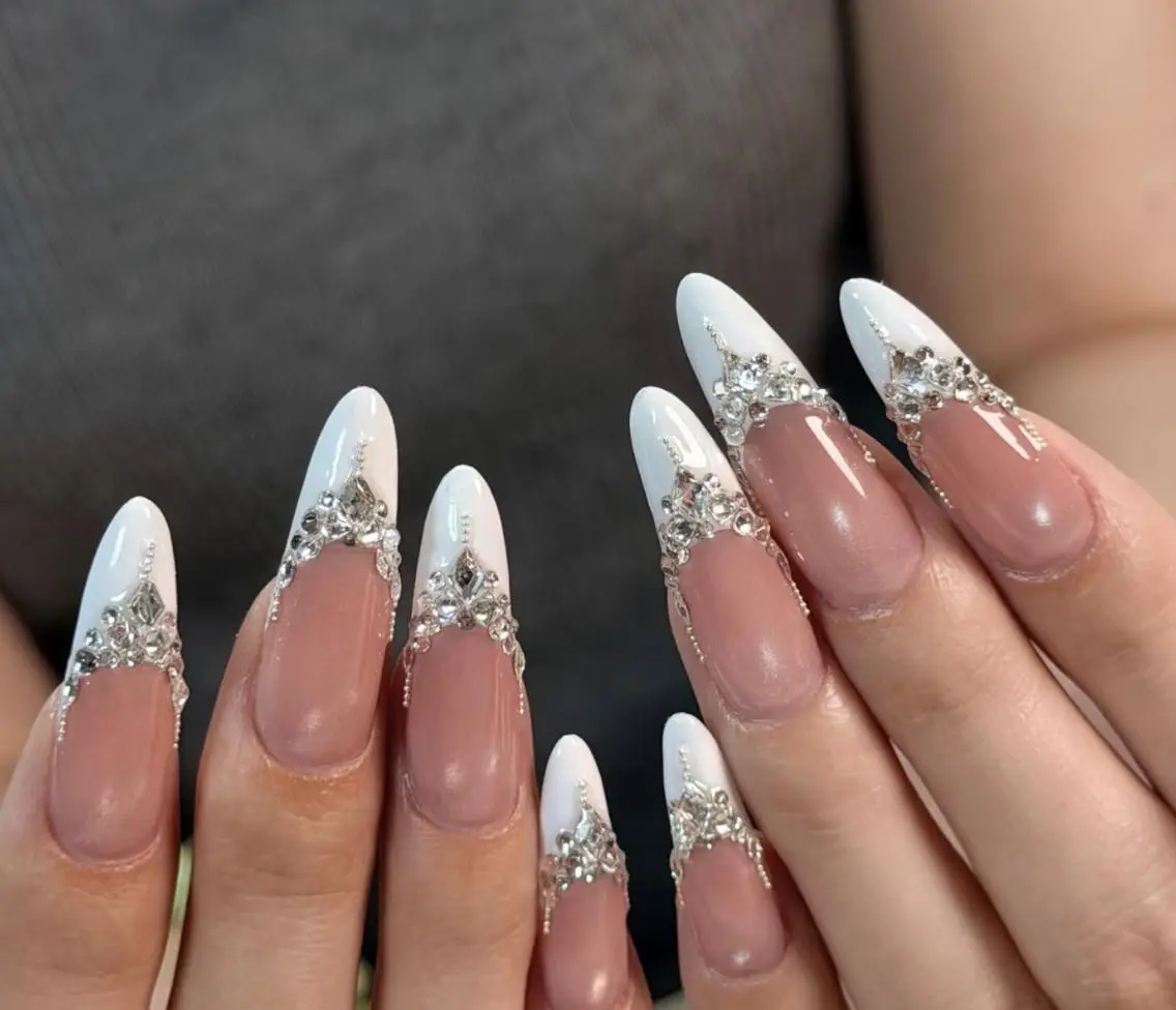 ネイル ハンドネイル 🎀 Ayaka_nailのネイルデザイン