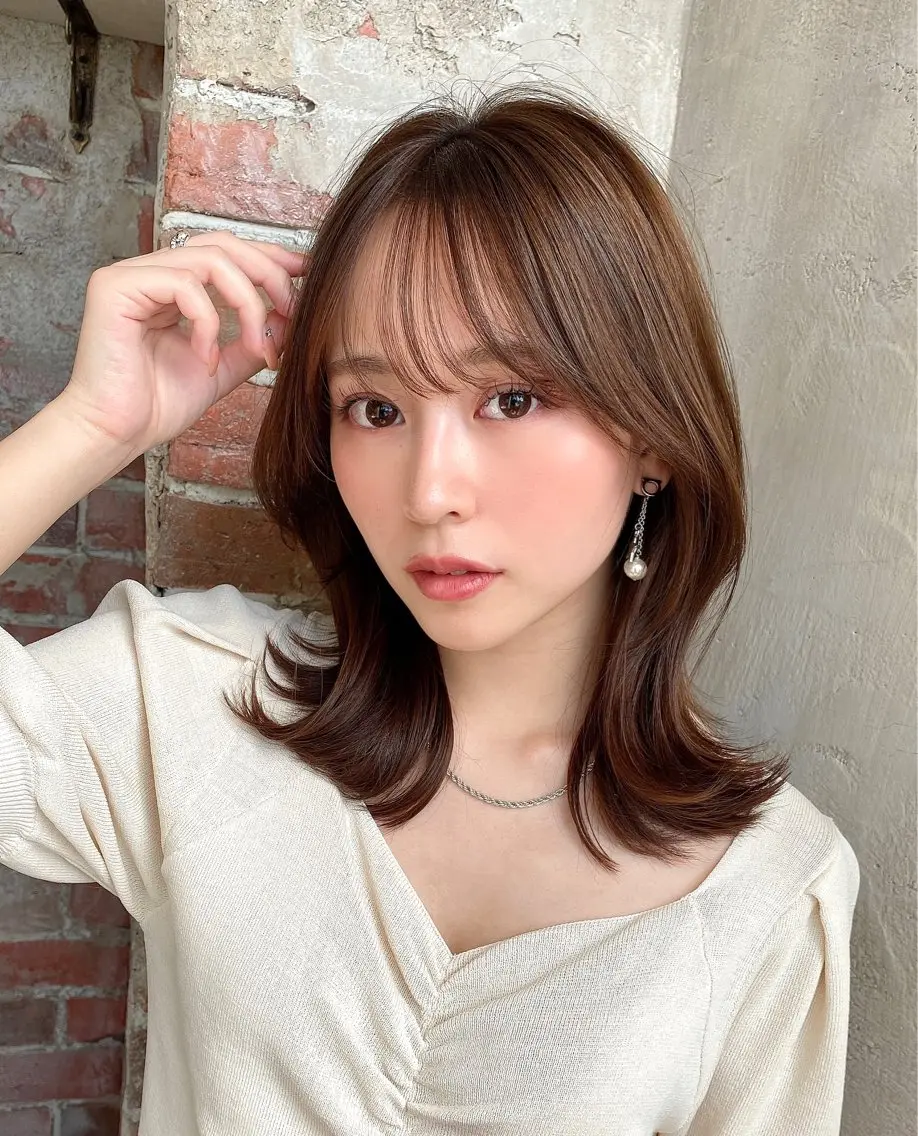 ミディアム くびれヘア レイヤーカット シースルーバング 🧡くびれヘア/前髪 顔周り🧡久原結衣のヘアスタイル