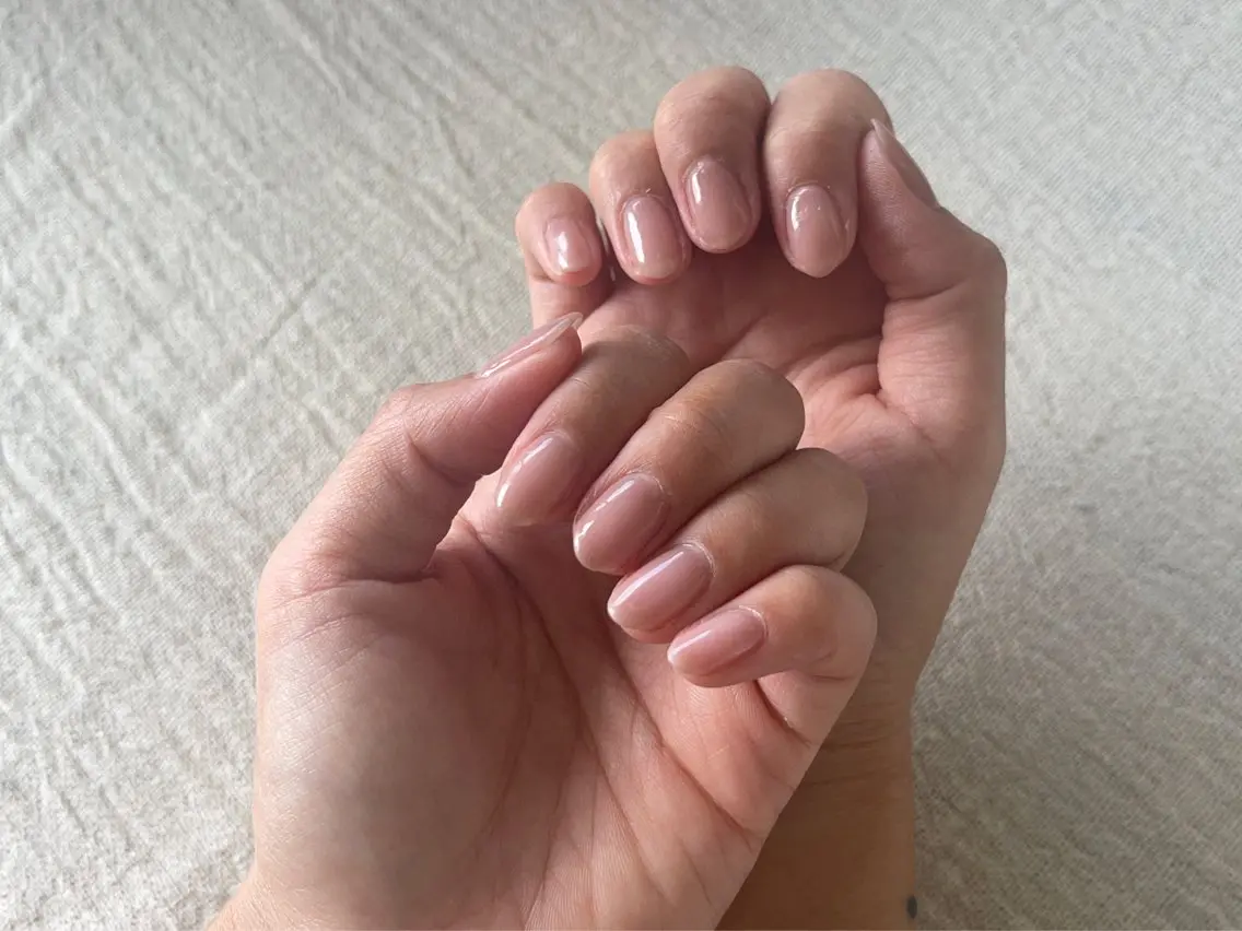 ネイル 氷ネイル・うるうるネイル ワンカラーネイル シンプルネイル nanairo nailのネイルデザイン